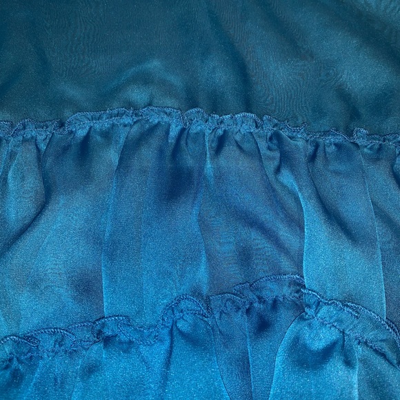 ❤️ The Lolah Sheer Ruffle Silk Dress - Picture 6 of 8